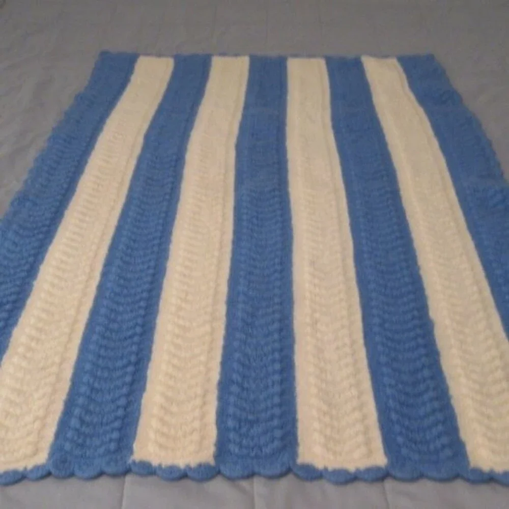 Handmade Crochet Afghan Throw‎ Striped Blanket 47x35 Cream Blue Scalloped Edges